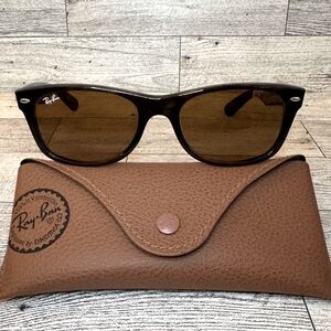 Ray-Ban RB2132 NEW WAYFARER